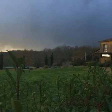 Le Lion D'or En Perigord