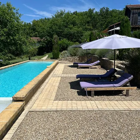 Panzió Le Lion D'or En Perigord