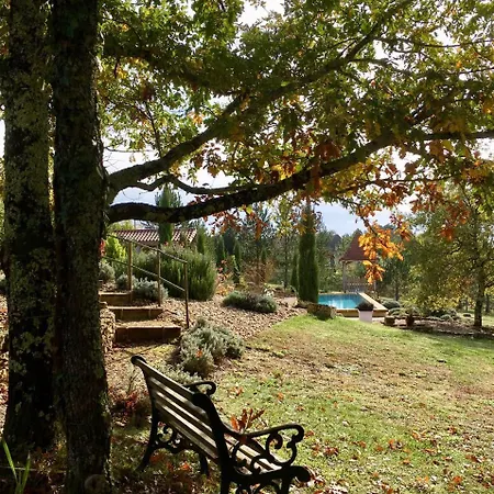 Couette-café Le Lion D'or En Perigord 4*